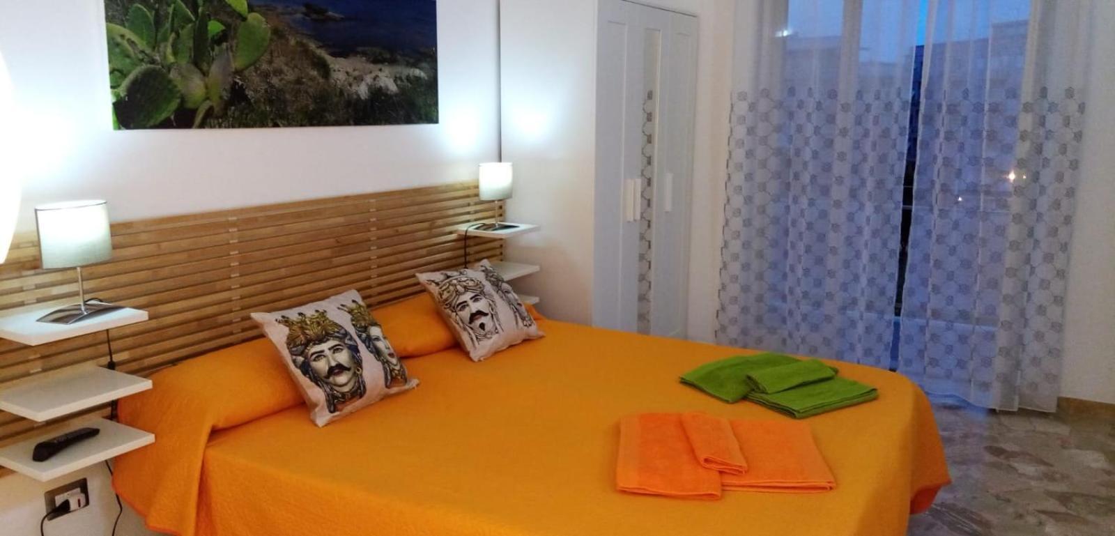 A Ficurinia Apartment Syracuse Phòng bức ảnh